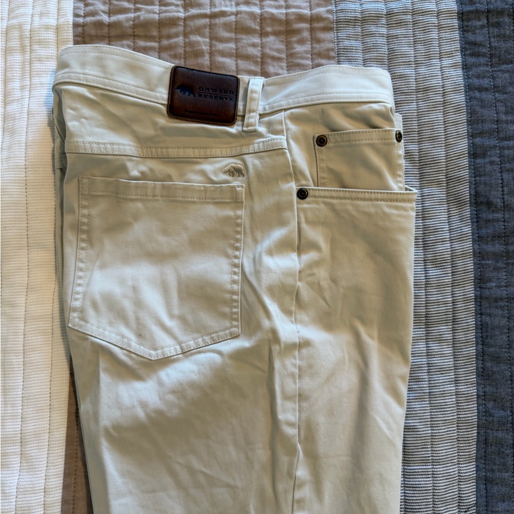 Tommy Bahama Men’s Cream Chinos